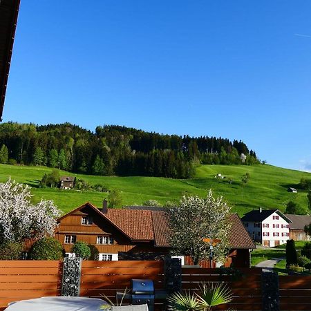 Ferienwohnung Eisenring In Idyllischer Umgebung Gahwil Exterior photo
